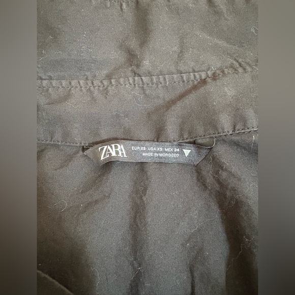 Zara Cropped Button-up - Picture 2 of 2